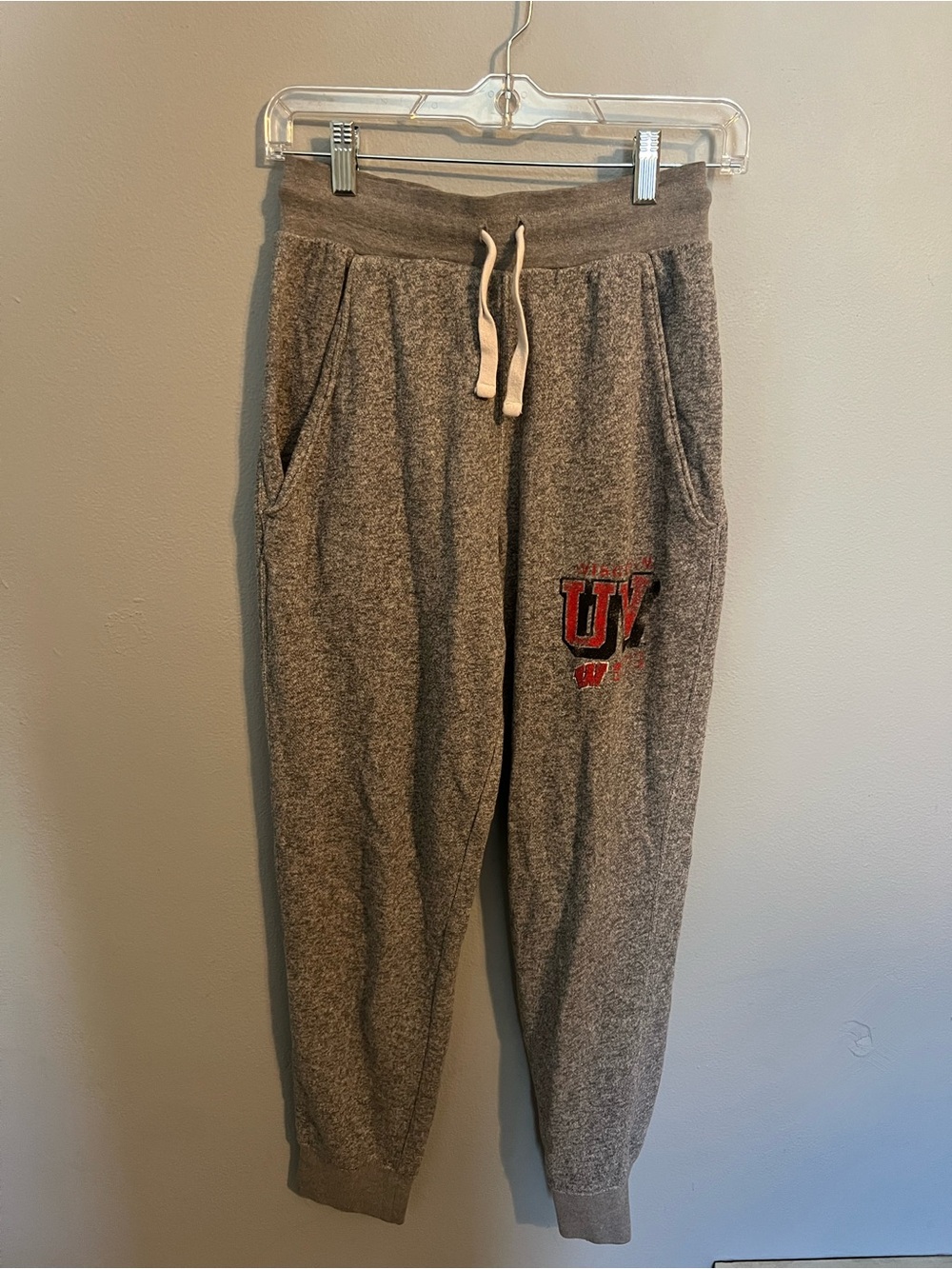 Gray UW Embroidered Men's Sweatpants